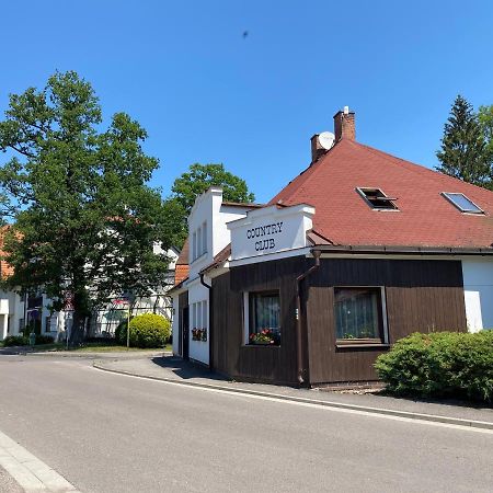 Penzion Country Club Hotel Žamberk Kültér fotó