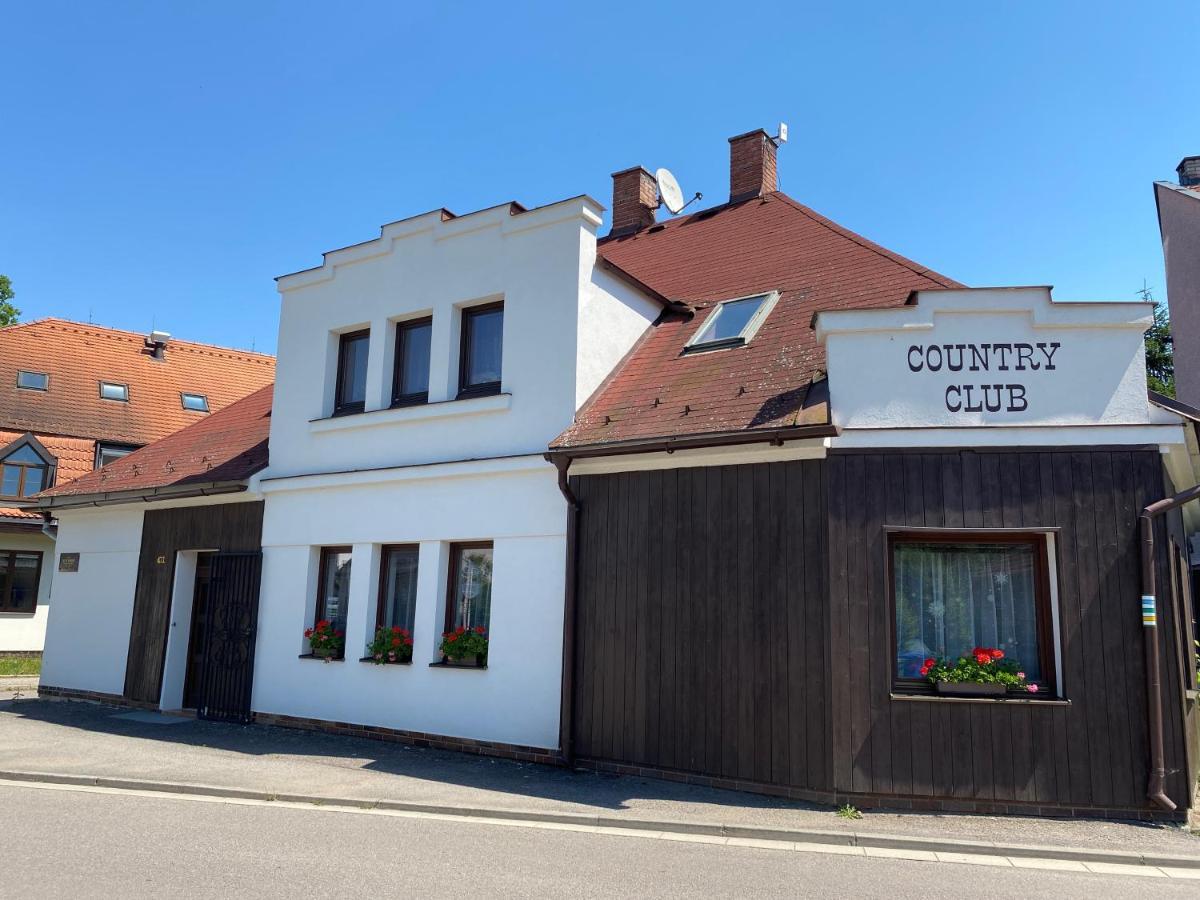Penzion Country Club Hotel Žamberk Kültér fotó
